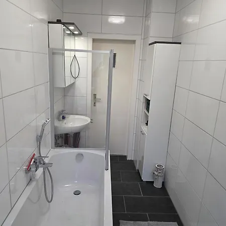 公寓 Exklusives Und Helles Erdgeschoss-apartment No 5 Im Zentrum Von Kassel, Schnelles 1gbit Internet, Geschirrspueler, Boxspringbetten 卡塞尔