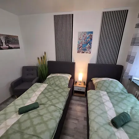 公寓 Exklusives Und Helles Erdgeschoss-apartment No 5 Im Zentrum Von Kassel, Schnelles 1gbit Internet, Geschirrspueler, Boxspringbetten 卡塞尔