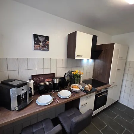 Exklusives Und Helles Erdgeschoss-apartment No 5 Im Zentrum Von Kassel, Schnelles 1gbit Internet, Geschirrspueler, Boxspringbetten *